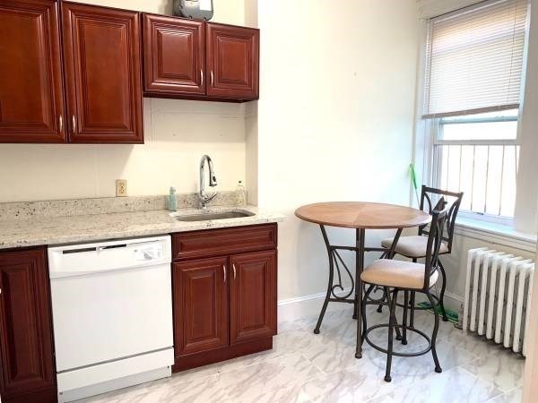 1691 Commonwealth, Boston