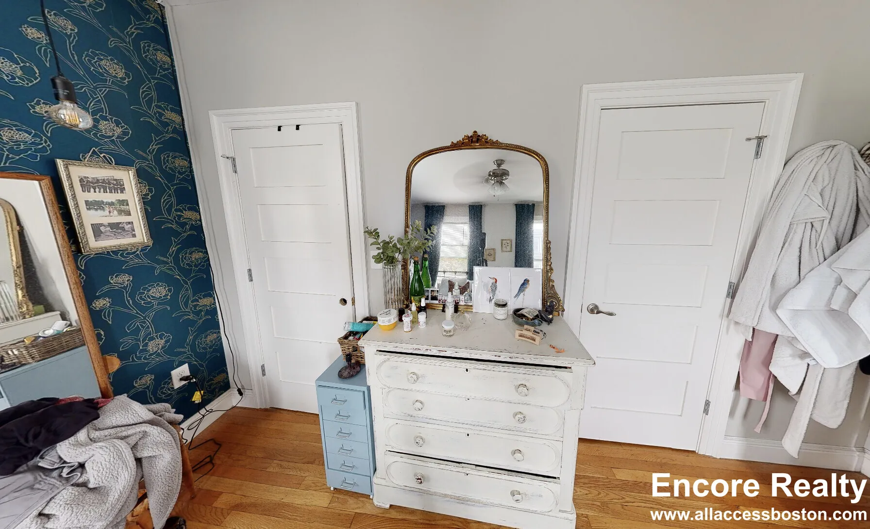 13 Pleasant St, Central Square