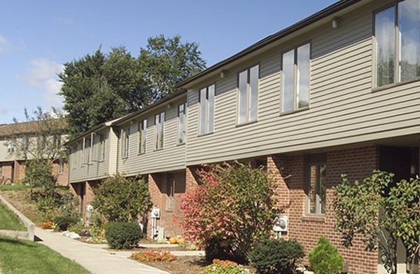 115 St Kolbe Dr, Holyoke