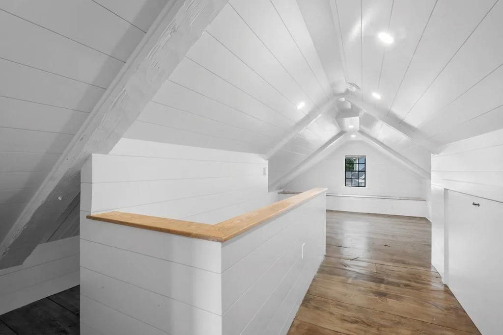 61 Front St, Old Town