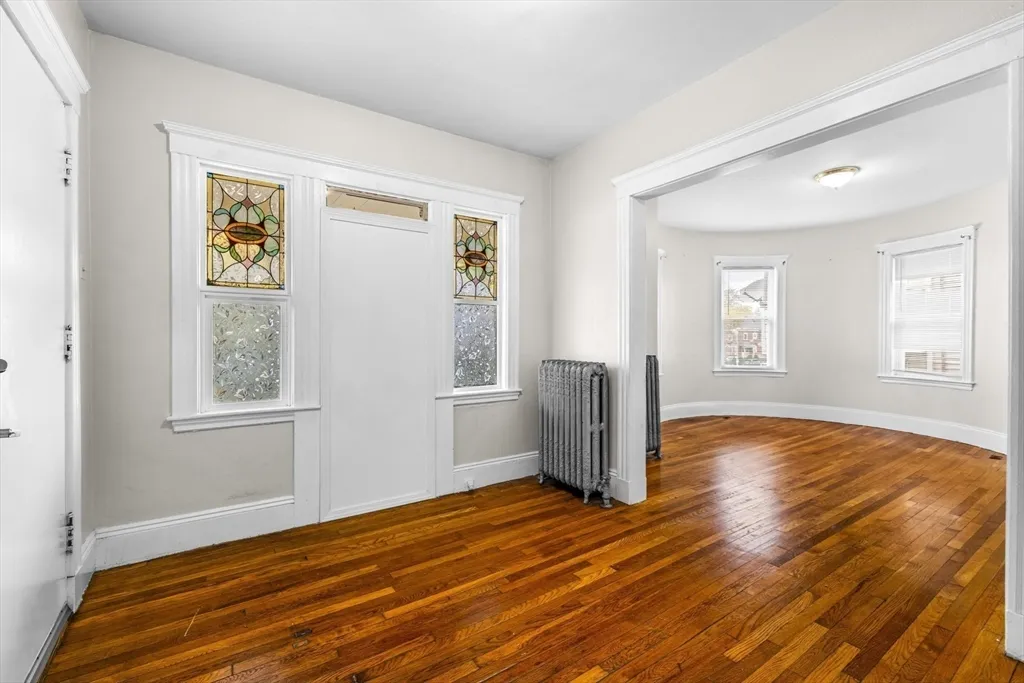 27 Brinsley St, Dudley / Brunswick King