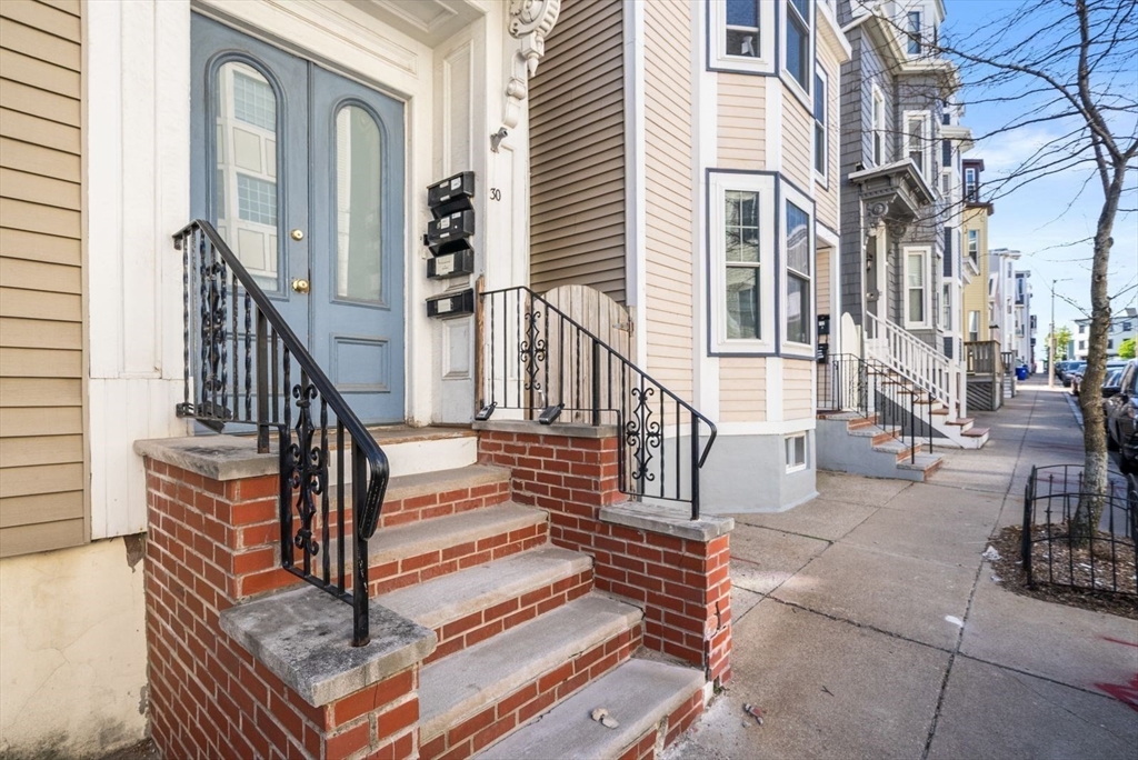 30 Vinton St, South Boston