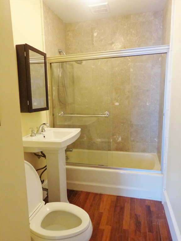 117 Lewis Rd, Belmont