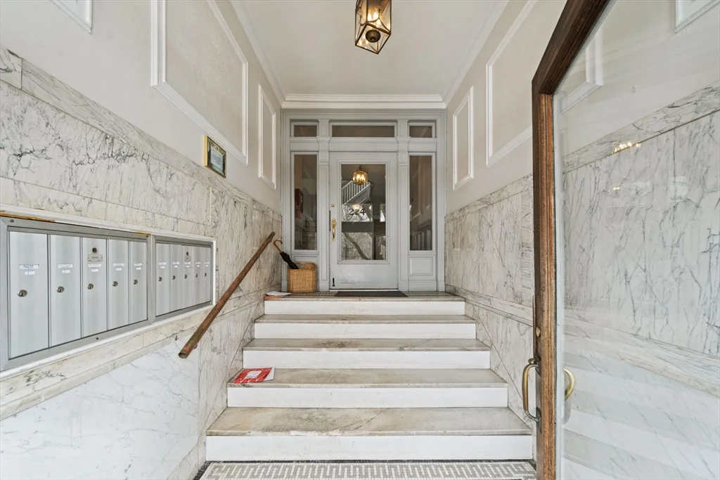 224 Jamaicaway, Jamaica Plain