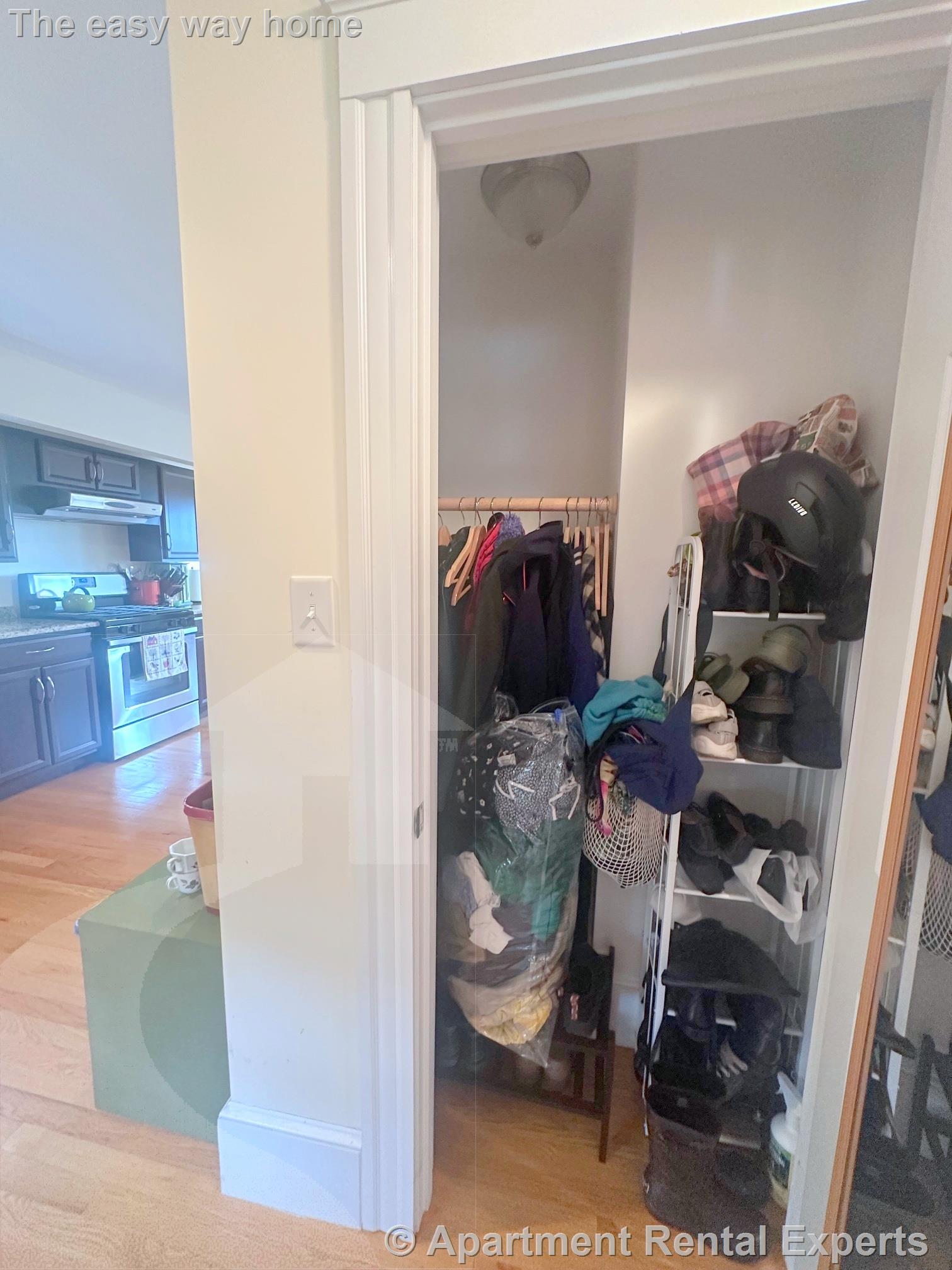 86 Coolidge Rd, Arlington Heights