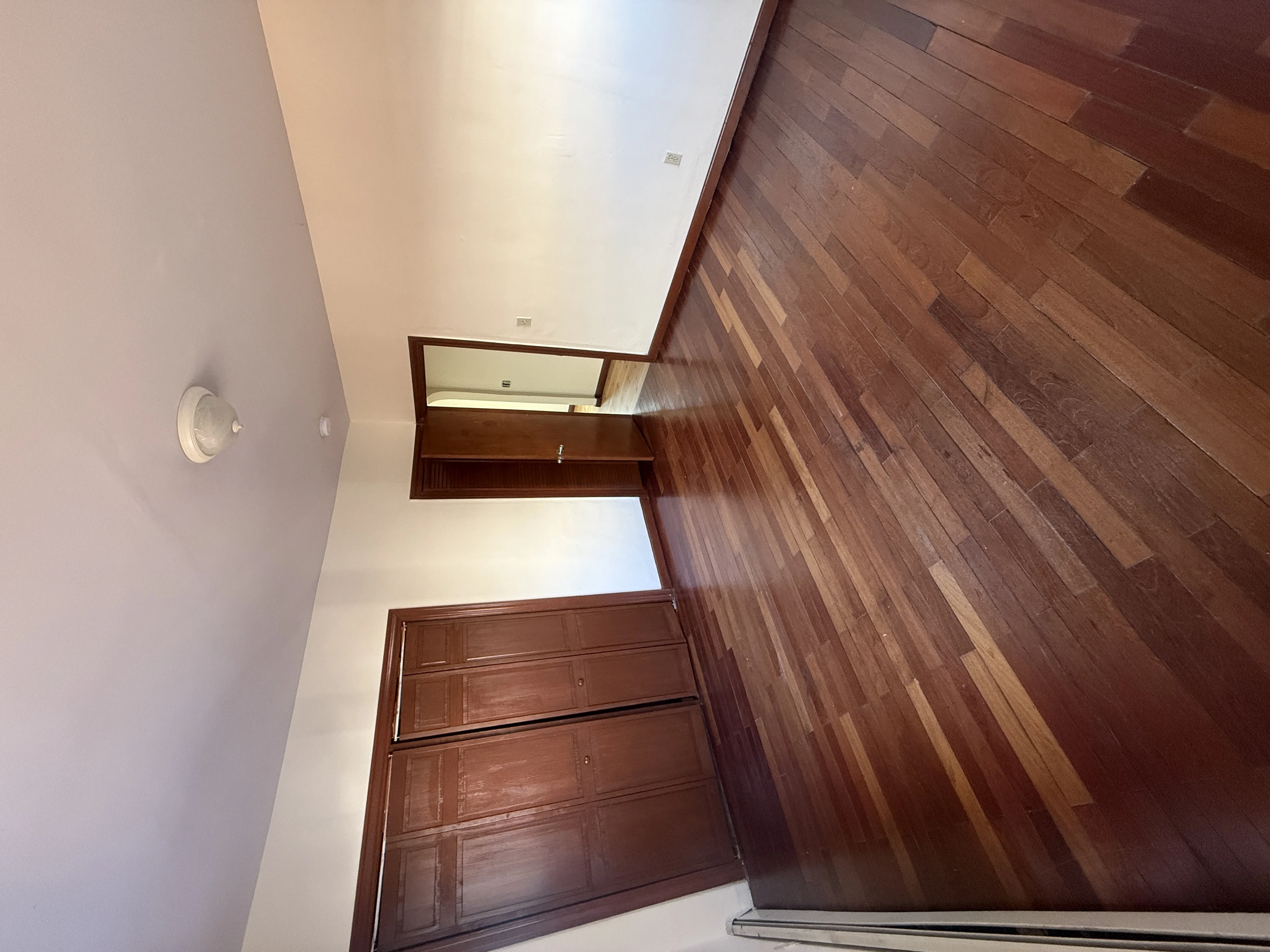 569 Main St, South Medford