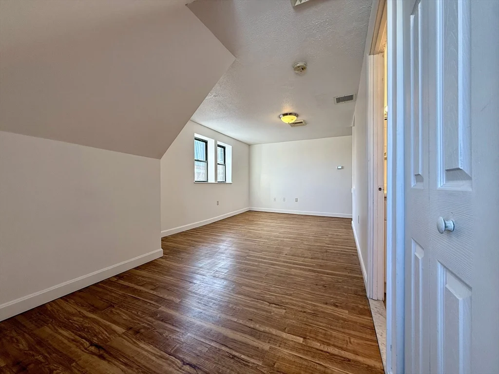 6 S Washington St, North Attleboro