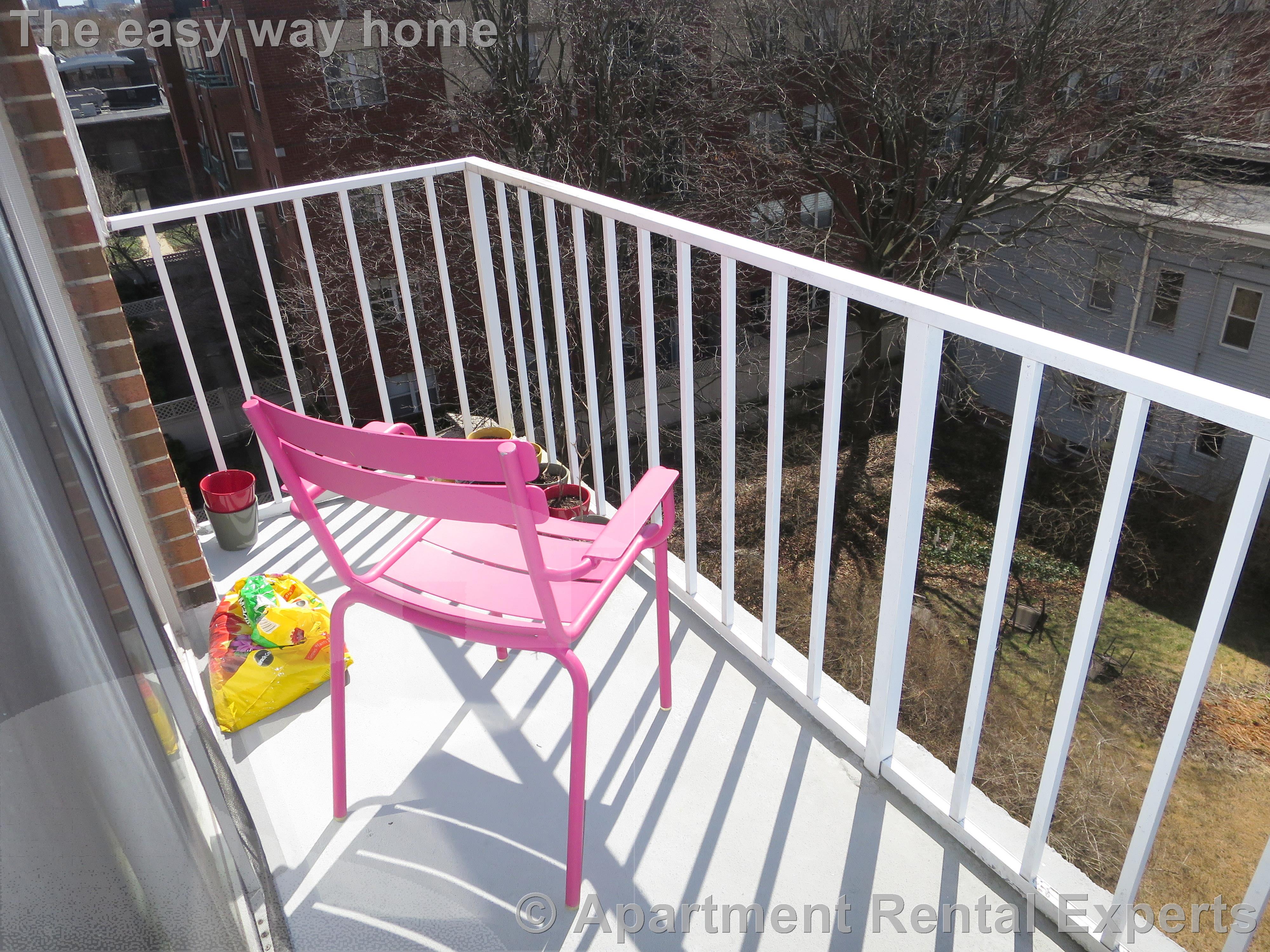 70 Park St, Ward Two