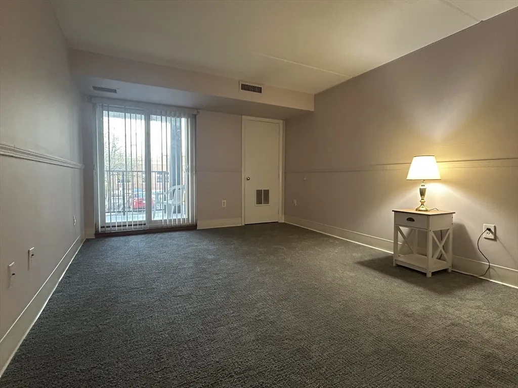 60 Rantoul St, Beverly