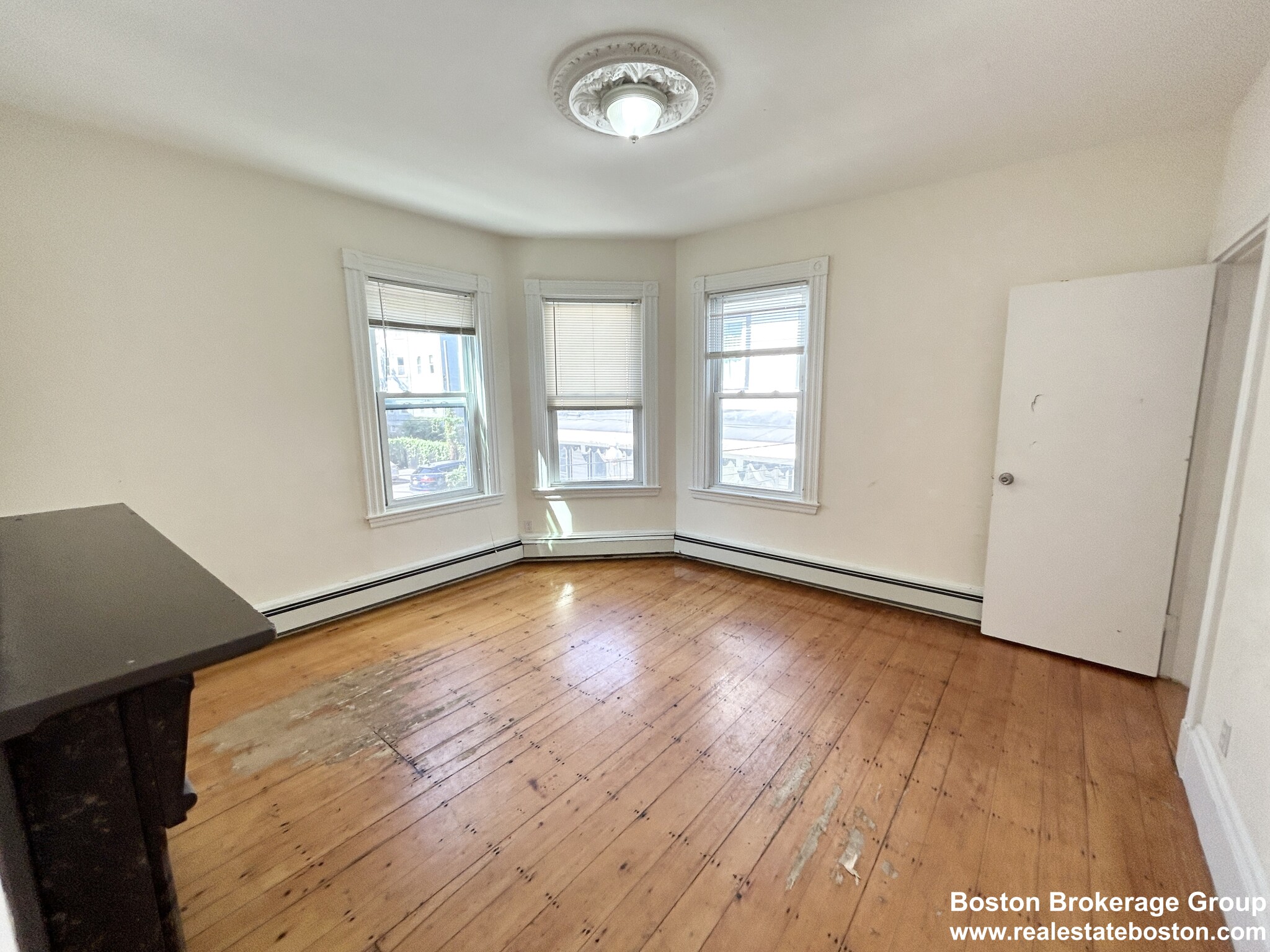 1 Folsom Ave, Mission Hill