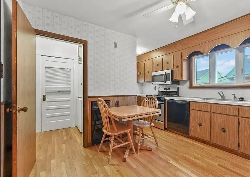 358-360 Arlington St, East Watertown