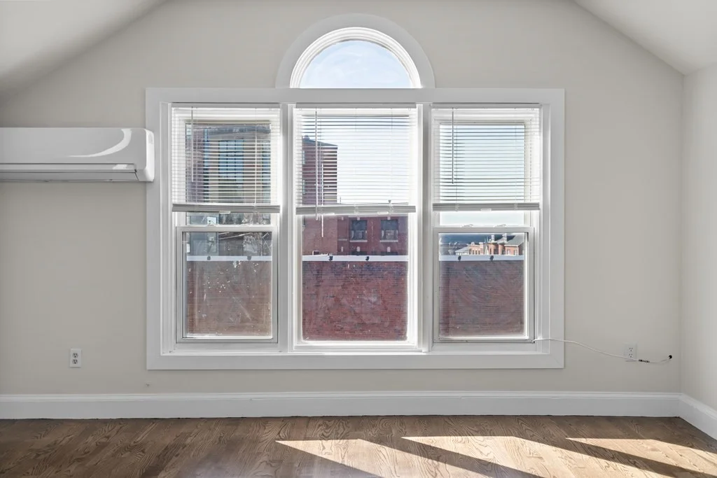 118 Dorchester St, South Boston