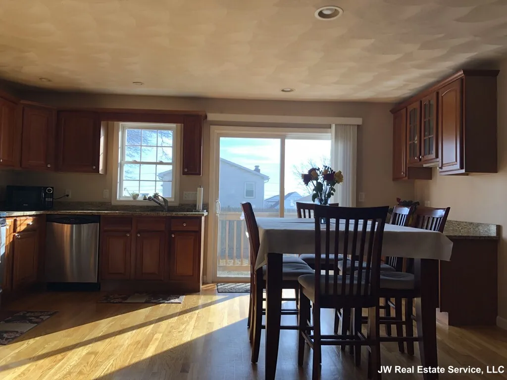 111 Oxford St, Revere