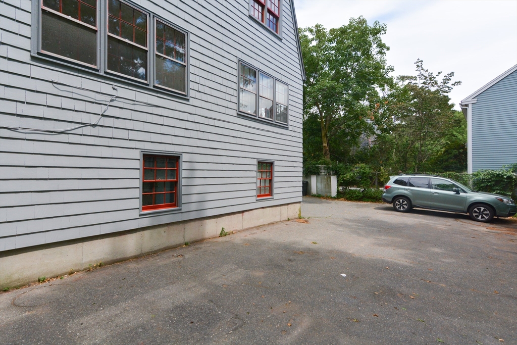 9 State St, Marblehead