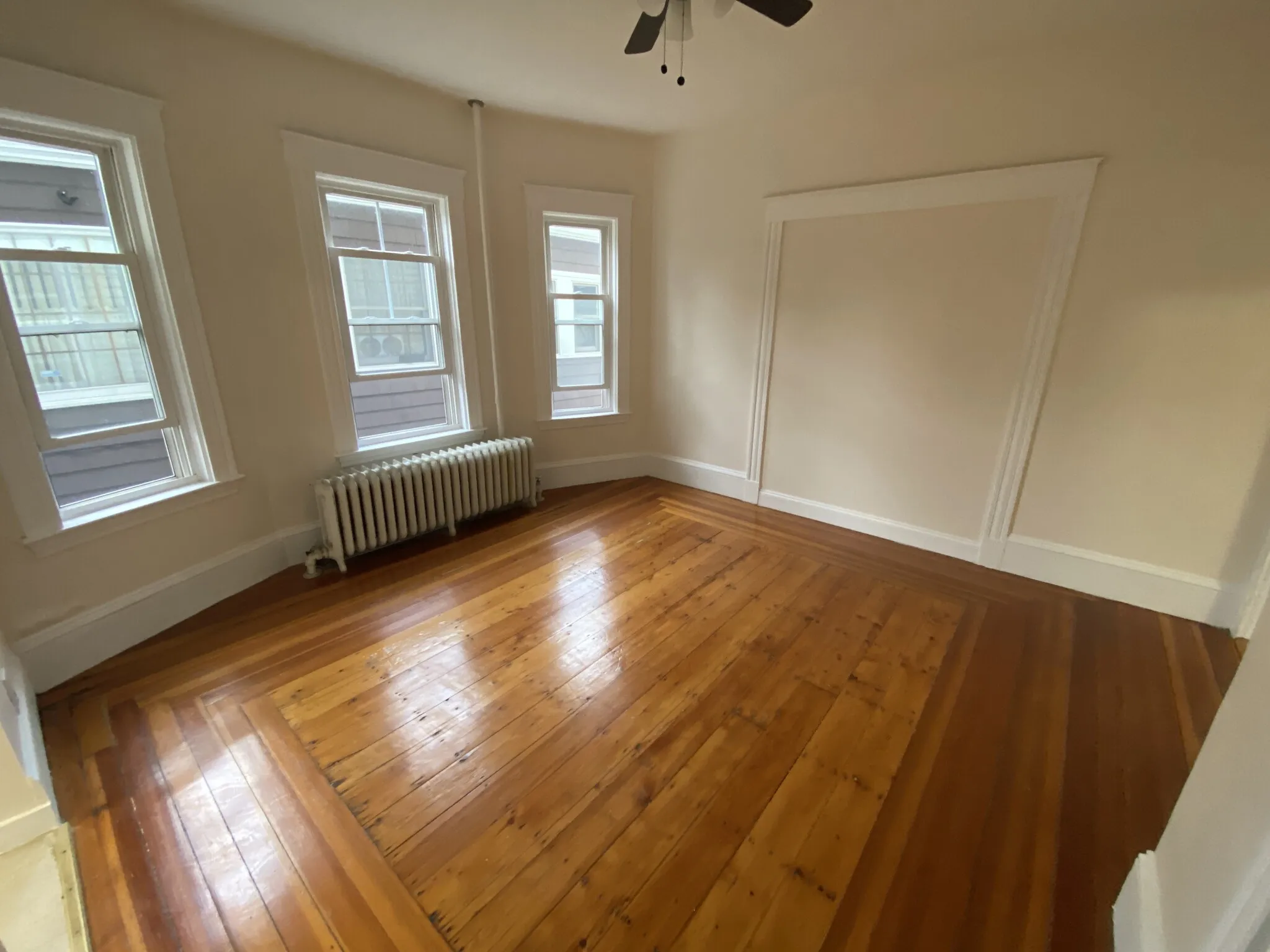 33 Everett Ave, East Somerville