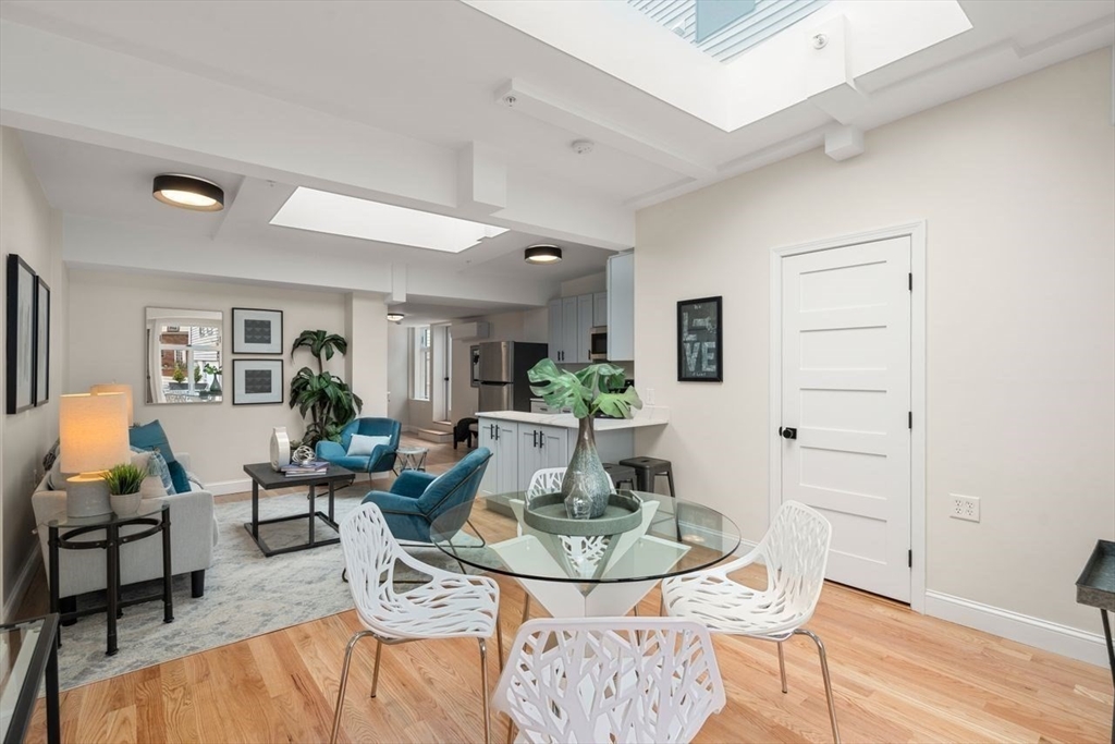 202 Elm St, North Cambridge