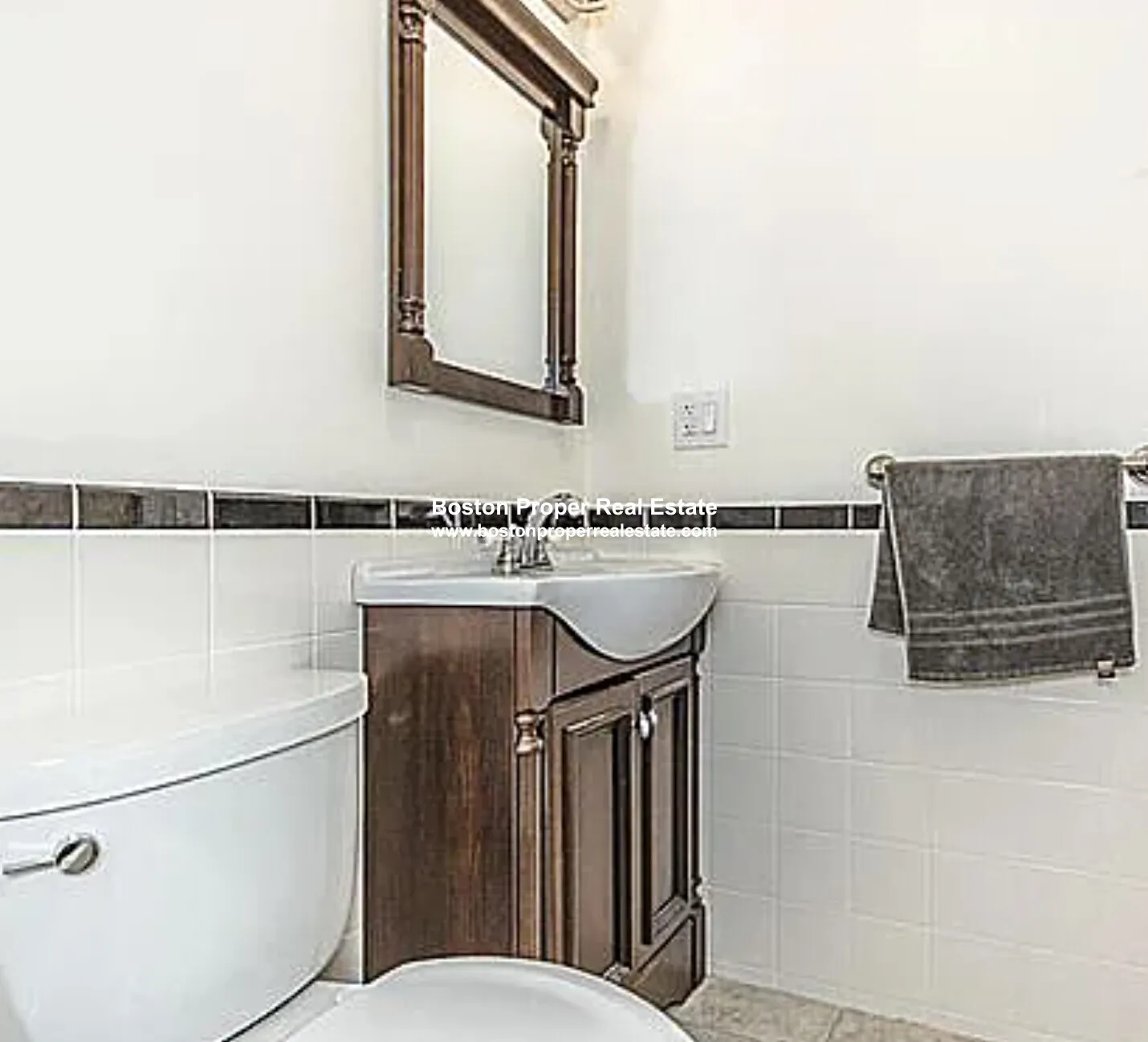 137 Charles St, Beacon Hill