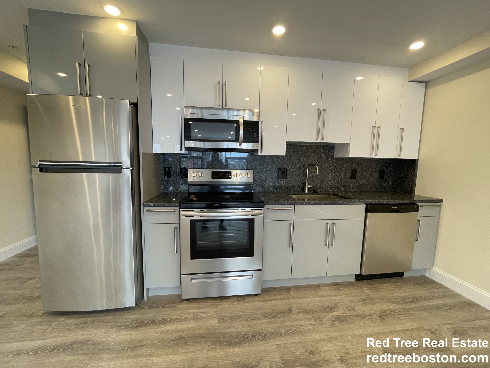 1028 Commonwealth Ave, Boston