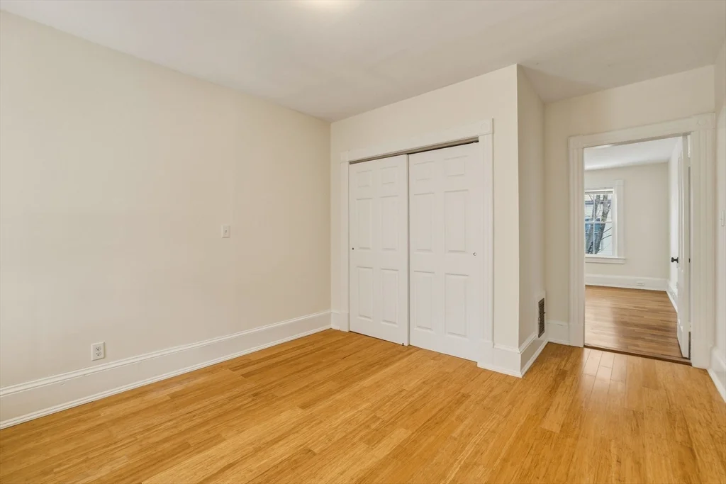 105 Nonotuck St, Holyoke