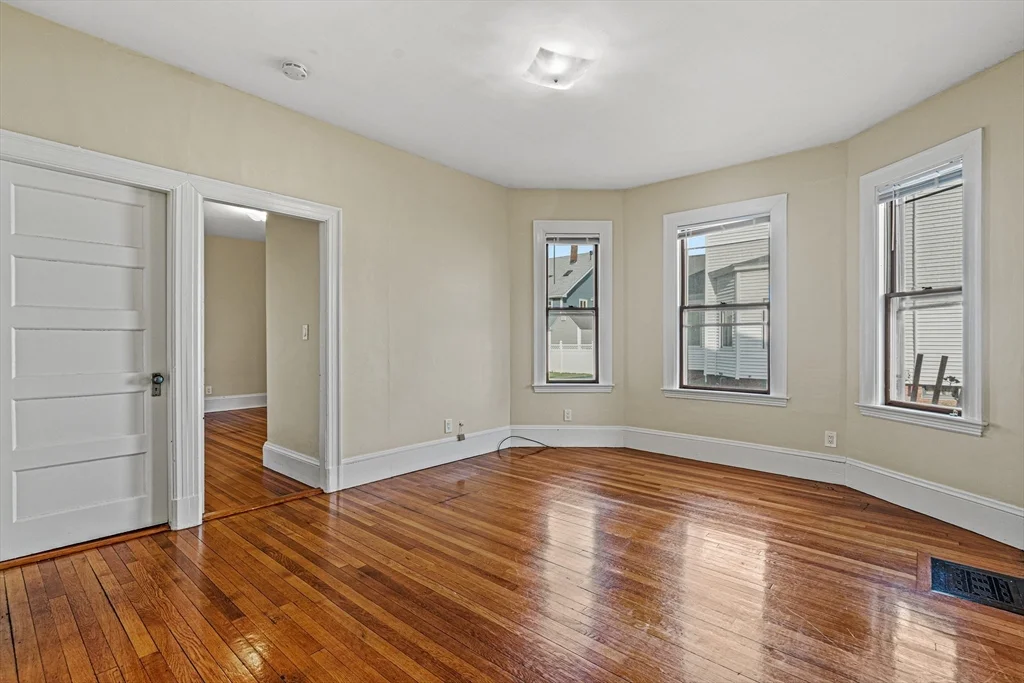 9 Marshall St, Medford