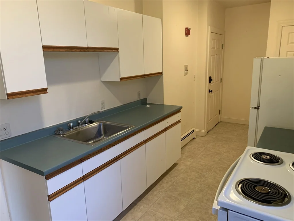 356 E Merrimack, Lowell