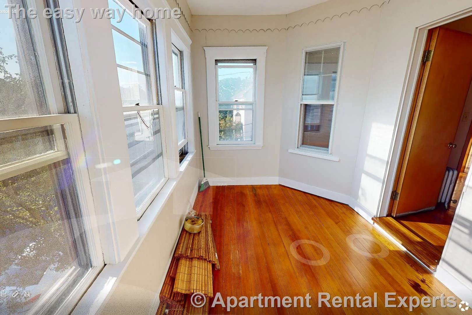 27 Princeton St, Tufts