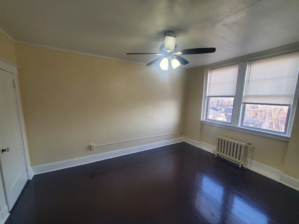 415 County St, New Bedford