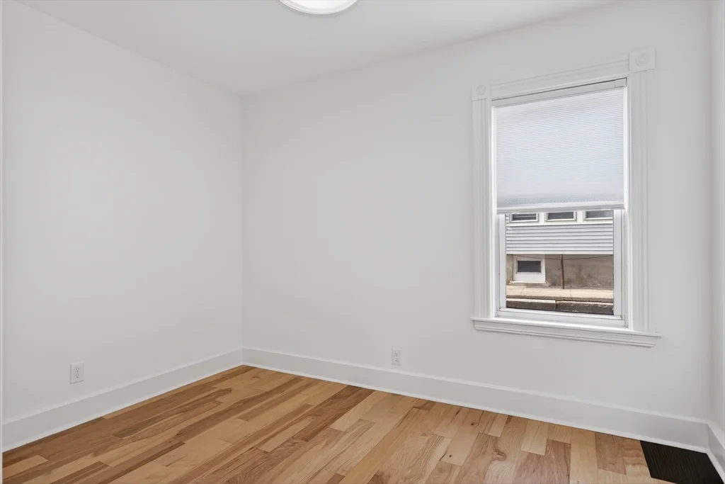 28 Ekman St, Worcester