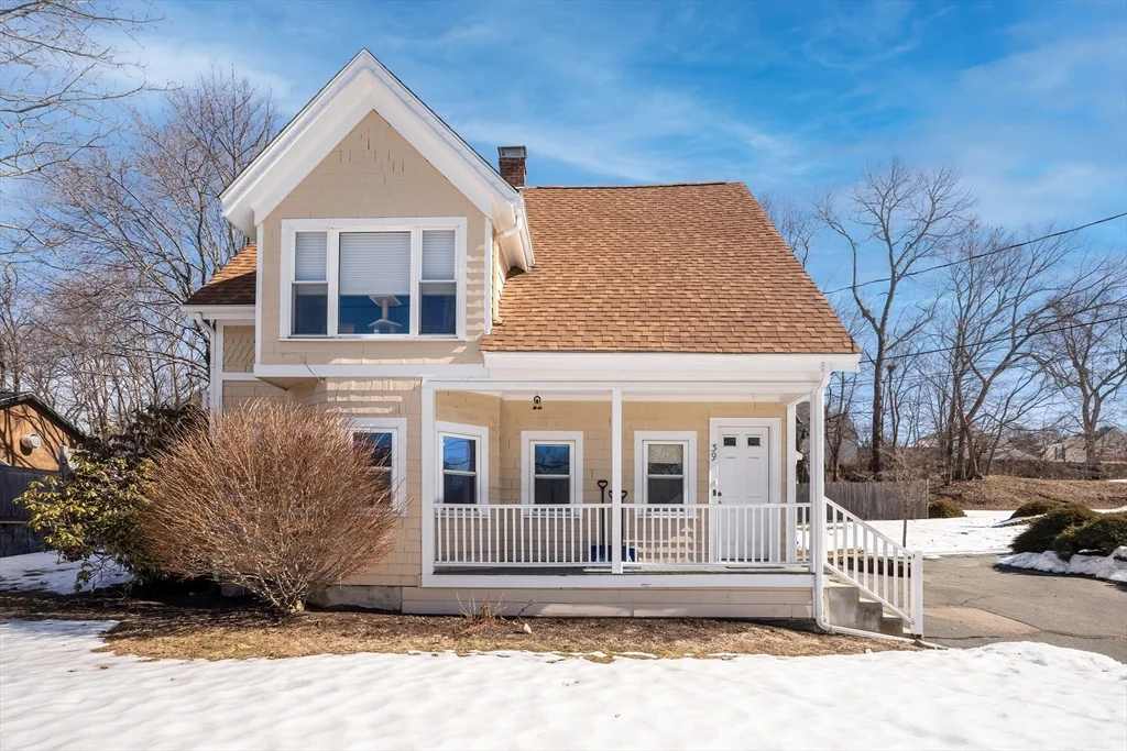 39 Frairy St, Medfield