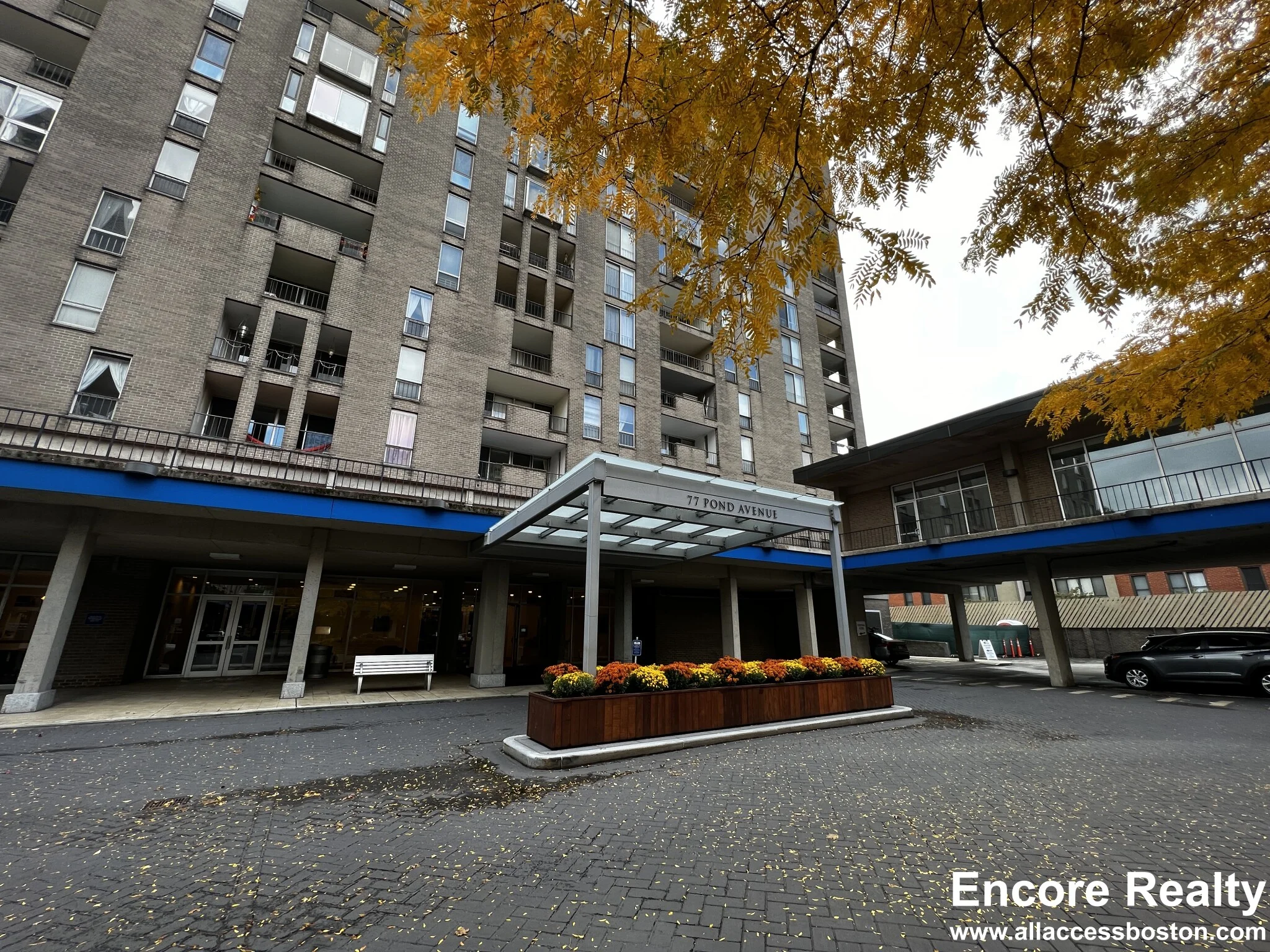 77 Pond Ave, Brookline Village