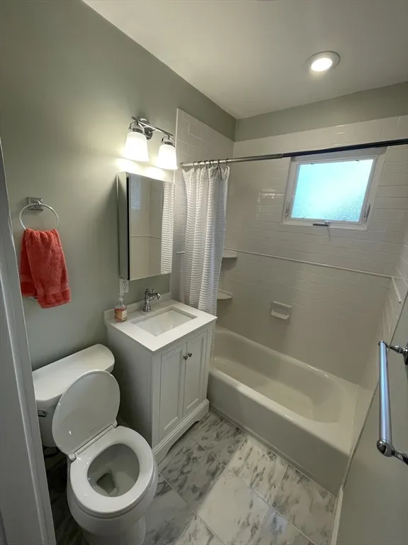 772 Centre St, Jamaica Plain