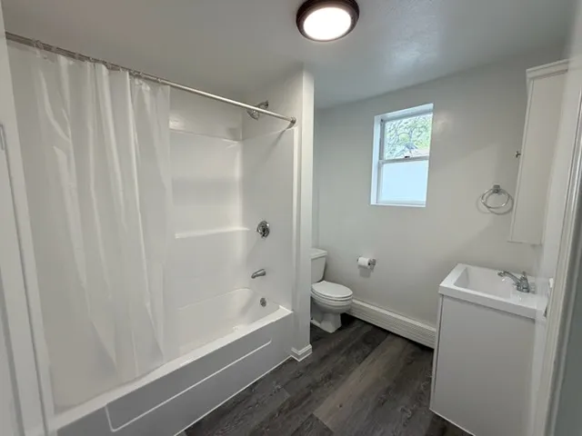92 Blue Hill Ave, Roxbury