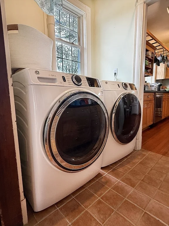 70 Perry St, Coolidge Corner