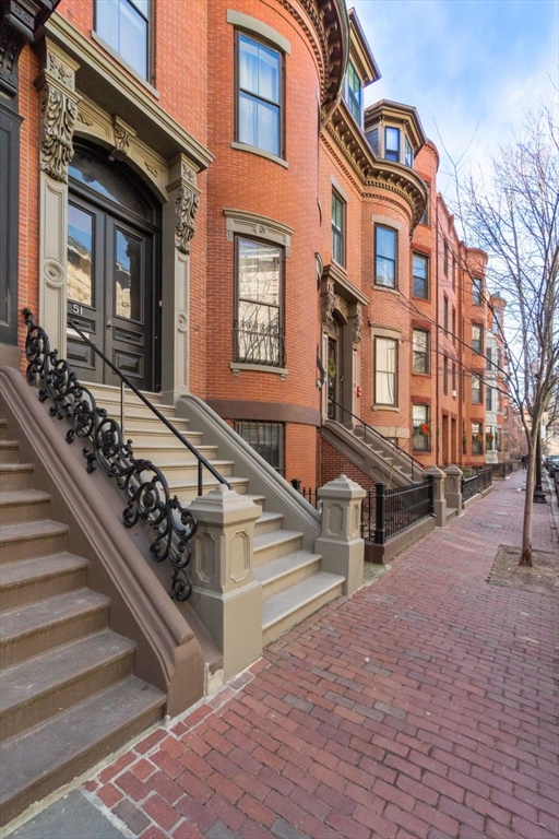 771 Harrison Ave, South End