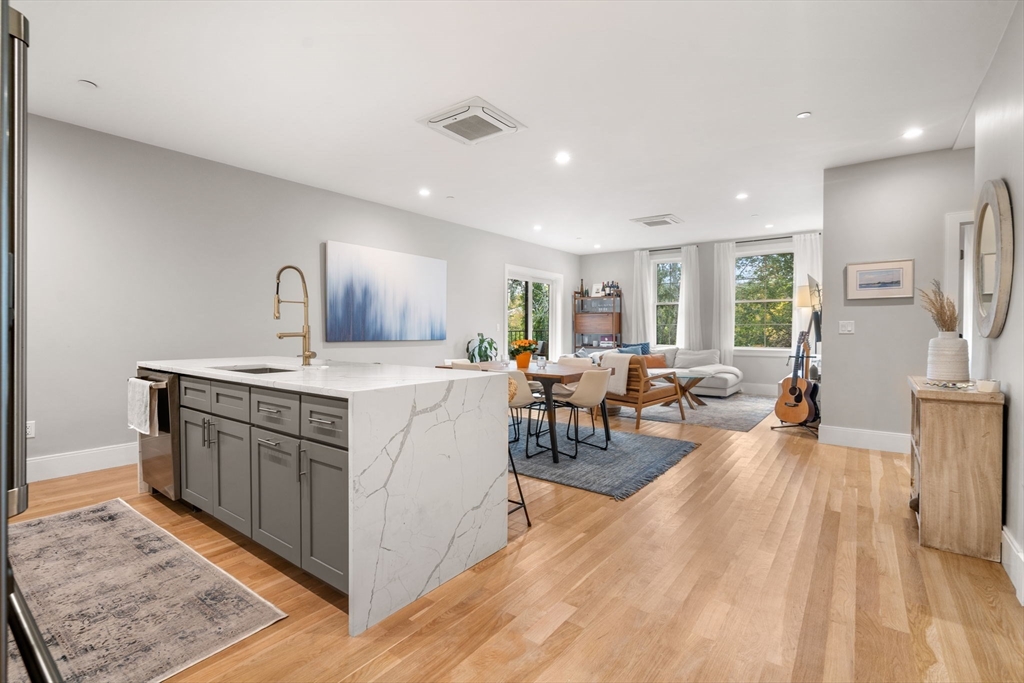 54 River St, Dorchester