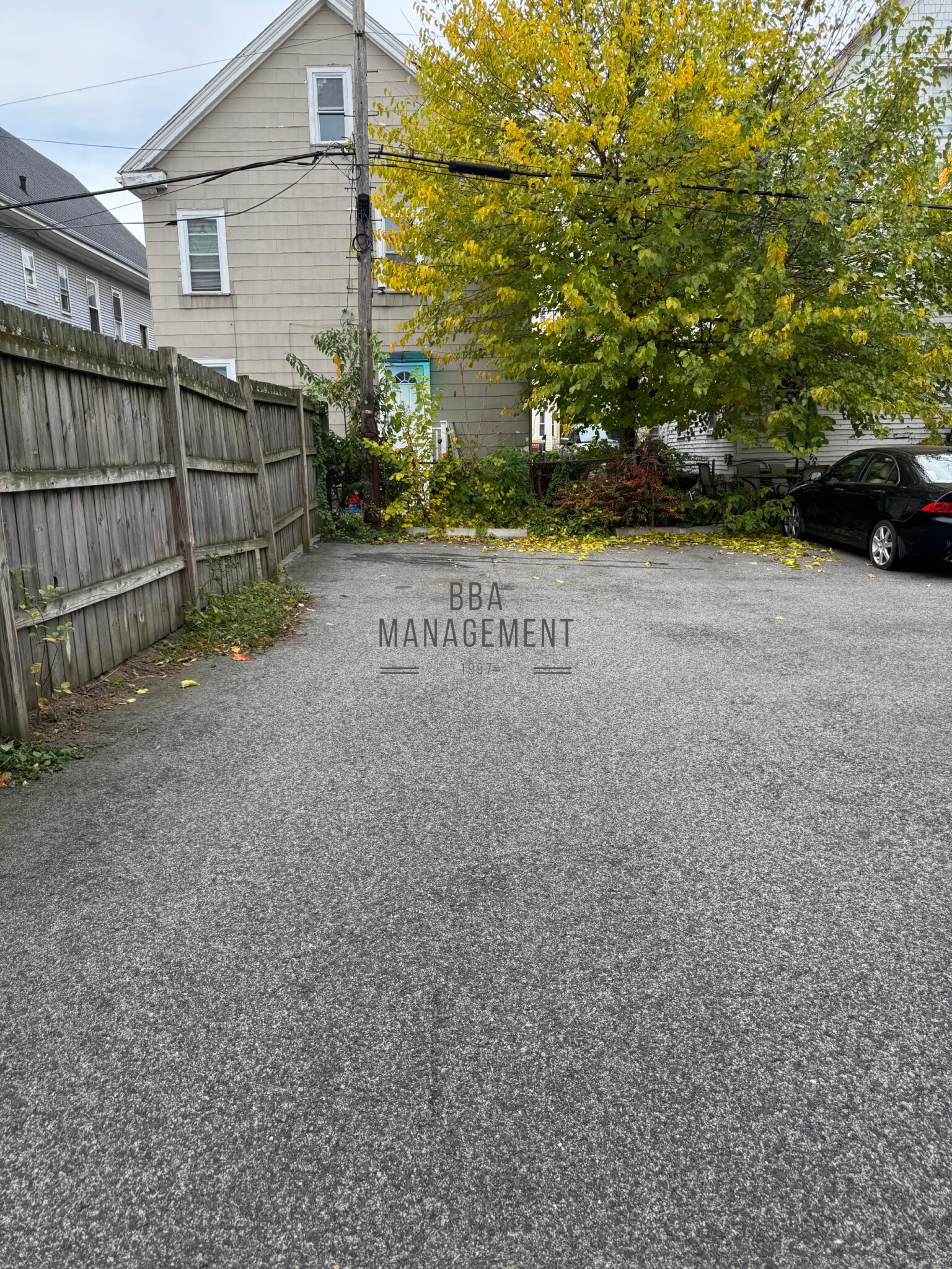 16 Montfern Ave, Oak Square