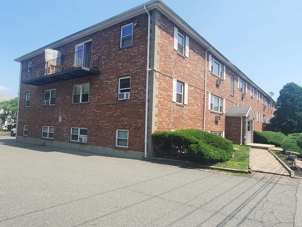 71A Station St, Quincy