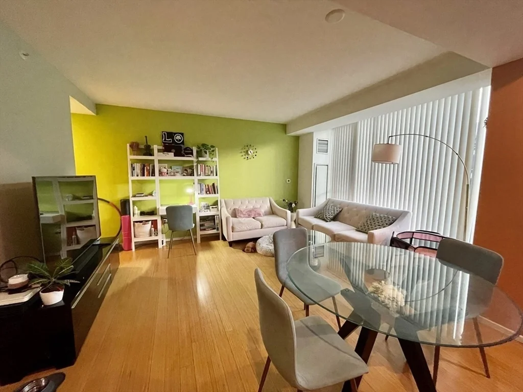 2 Earhart St, East Cambridge