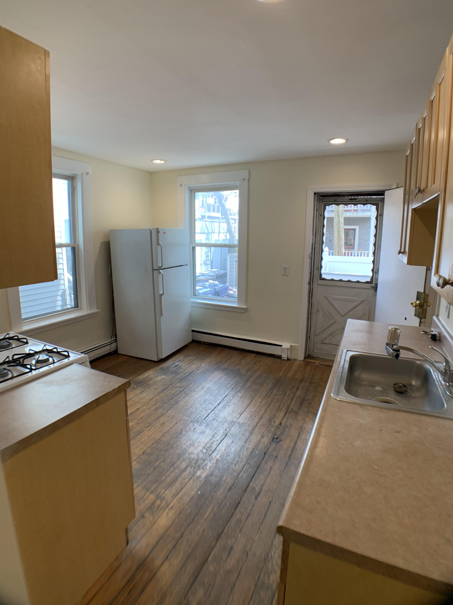 64 Pleasant St, Cambridgeport