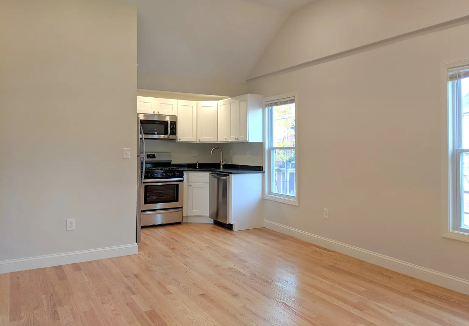 44 Cogswell Ave, North Cambridge