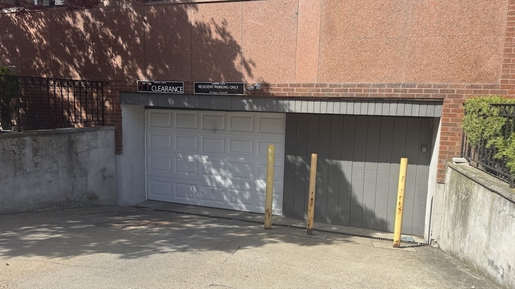 115 Highland Ave, Somerville