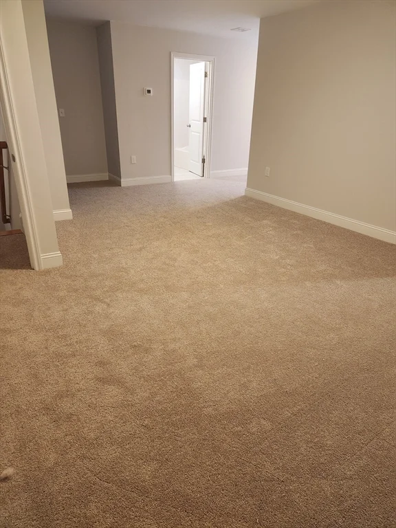 32 Four Seasons Dr, Hampstead