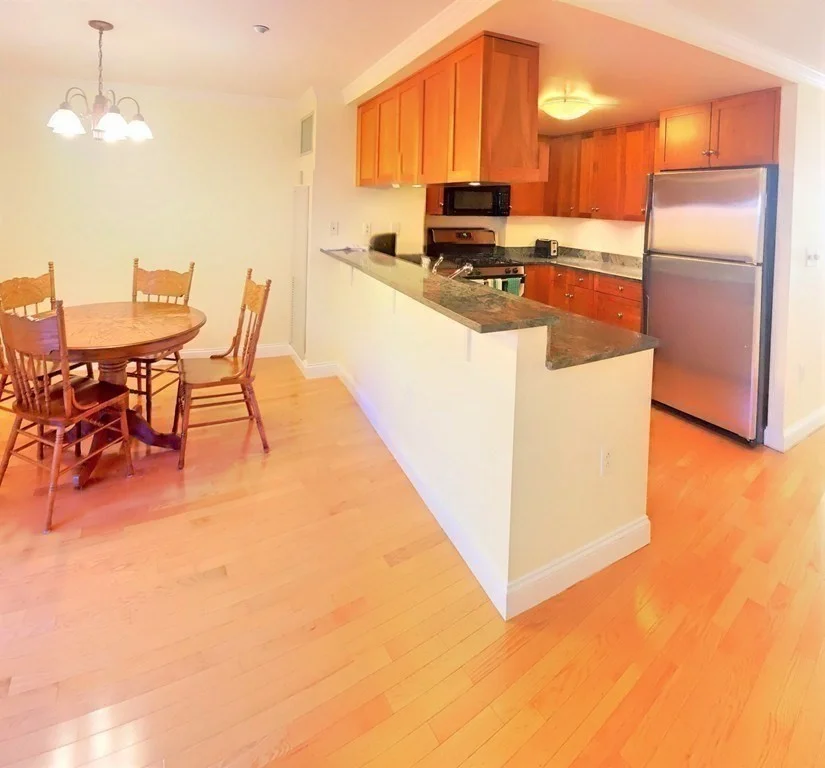 2 Saint Paul, Longwood