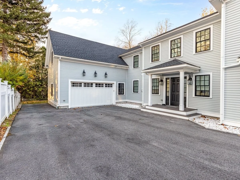 959 Chestnut St, Newton