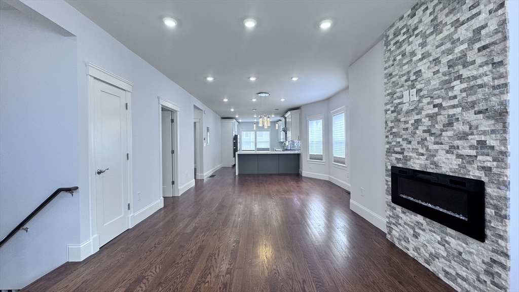 27-29 Aberdeen Rd, Somerville