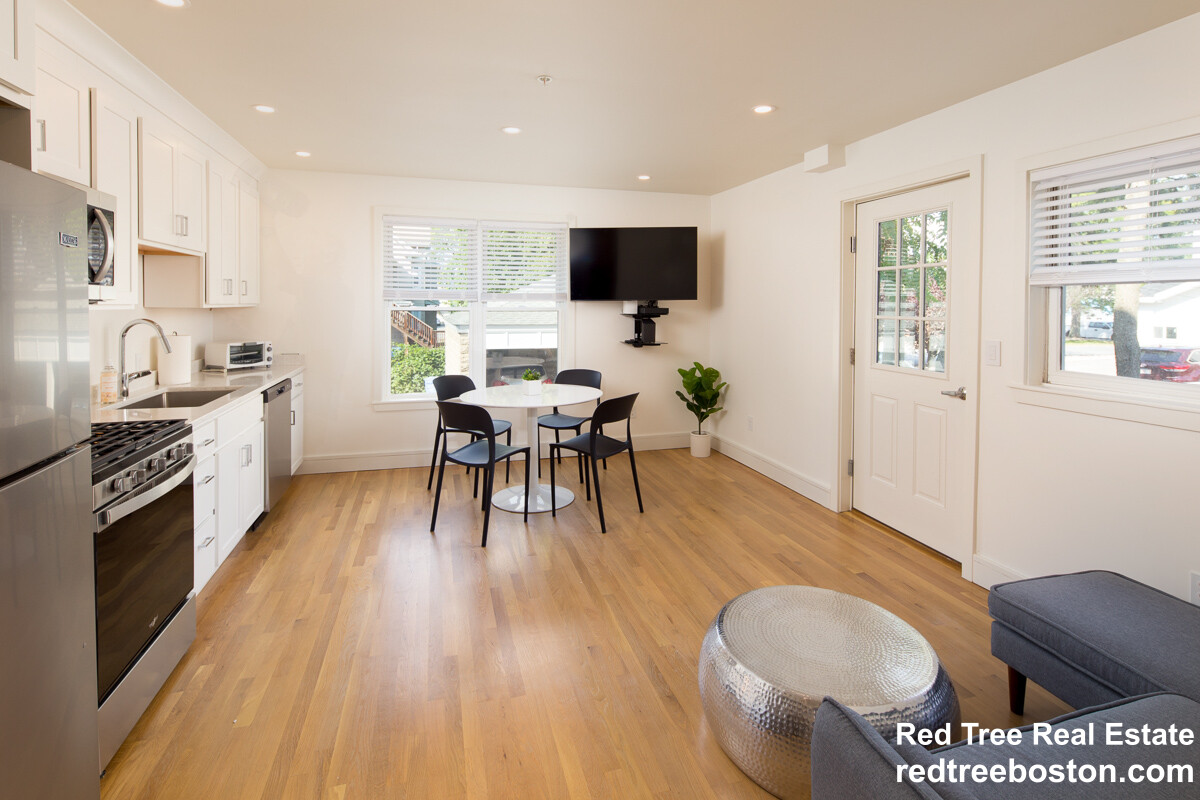 92 Brown St, South Side