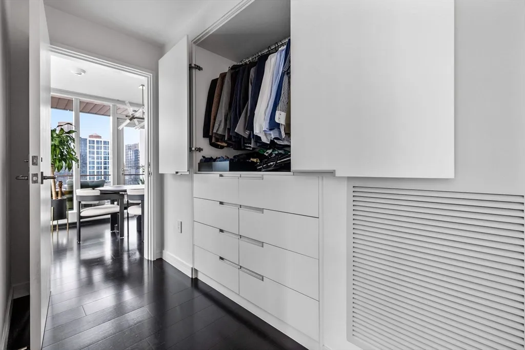 150 Seaport Blvd, Seaport District