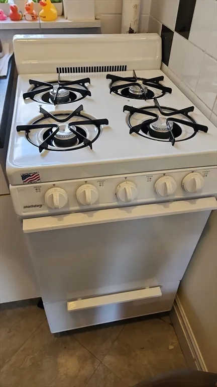 1568 Commonwealth Ave, Brighton