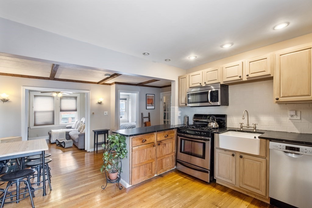 327 Sumner St, East Boston