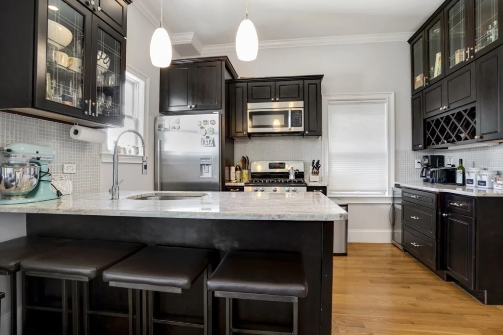 23 Woodward St, South Boston